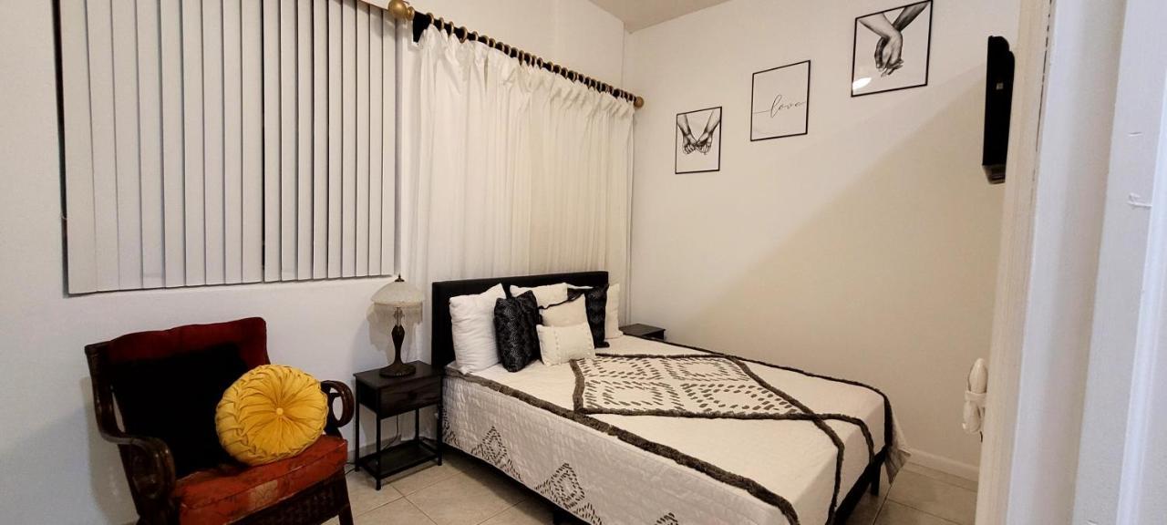 Villa Las Palmeras South Miami Eksteriør billede